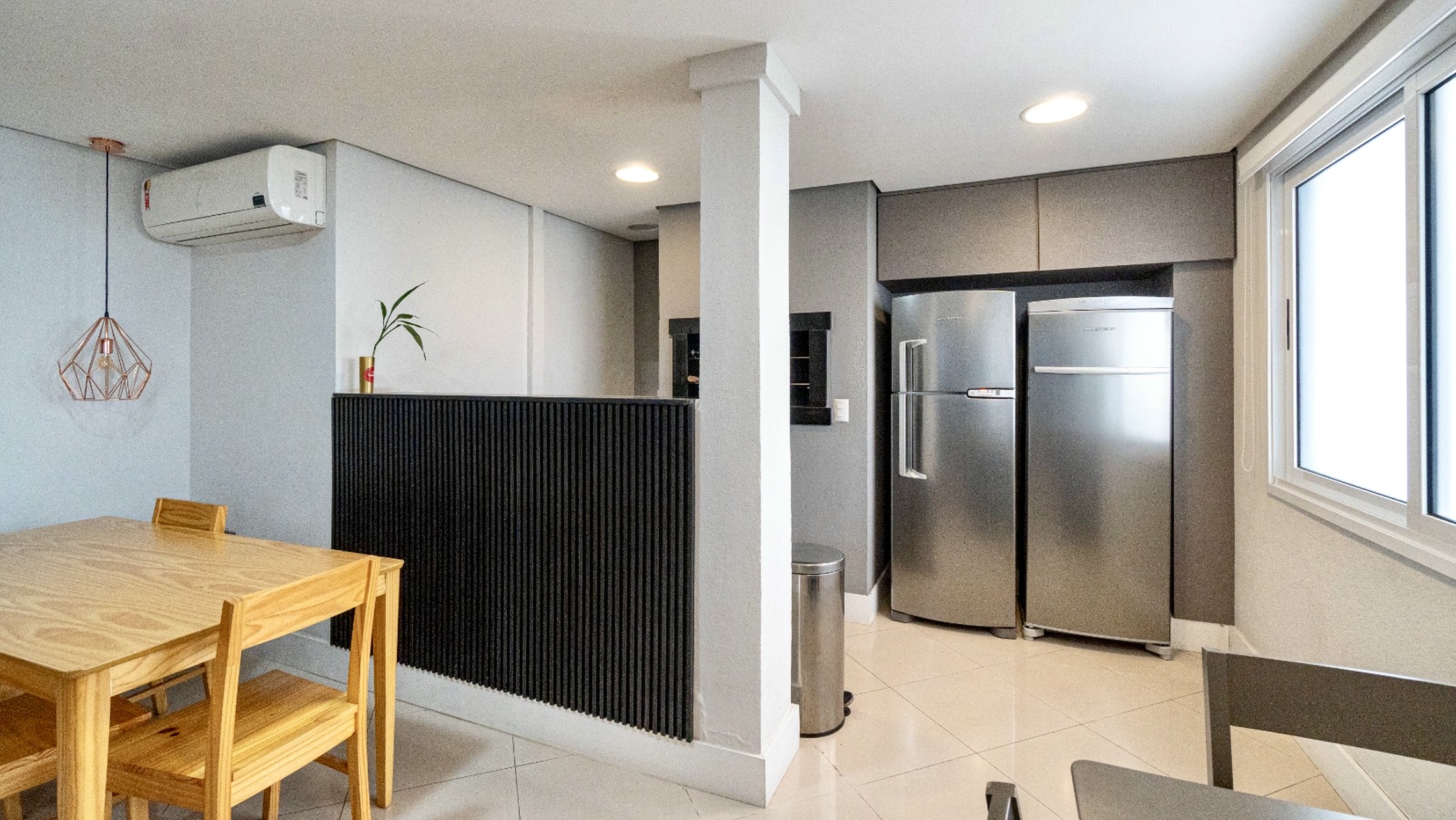 R$ 1.395.000 - BELA COBERTURA - 141M2 - 2 DORM - SU&Iacute;TE - JACUZZI - 2 VAGAS Rua Pedro Ivo Porto Alegre - 