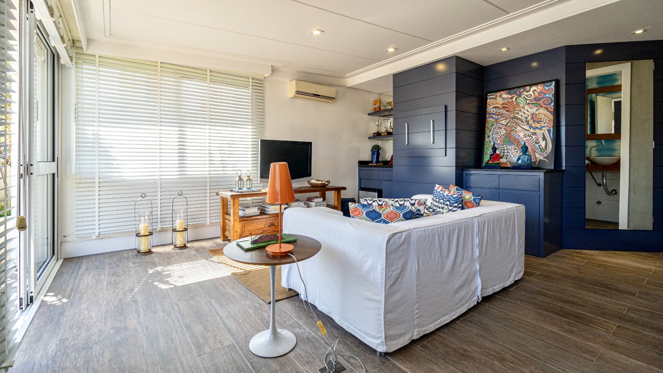 R$ 1.395.000 - BELA COBERTURA - 141M2 - 2 DORM - SU&Iacute;TE - JACUZZI - 2 VAGAS Rua Pedro Ivo Porto Alegre - 