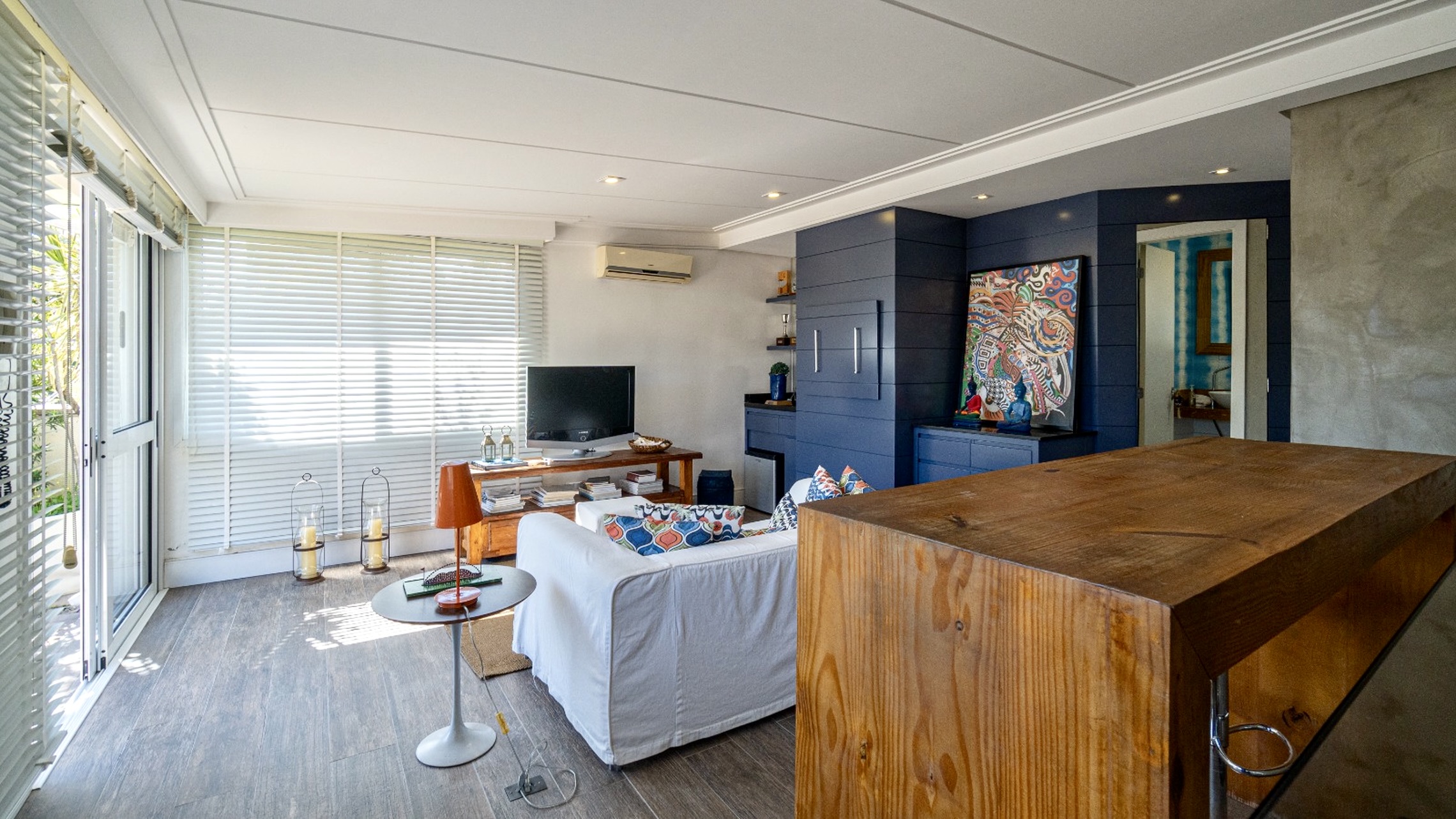 R$ 1.395.000 - BELA COBERTURA - 141M2 - 2 DORM - SU&Iacute;TE - JACUZZI - 2 VAGAS Rua Pedro Ivo Porto Alegre - 