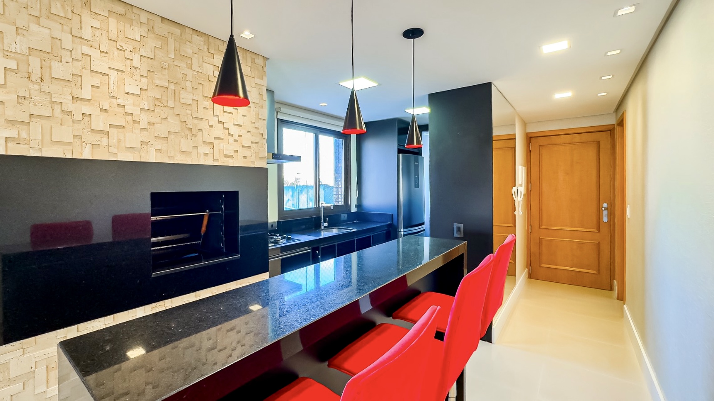 R$ 1.060.000 - MARAVILHOSO APARTAMENTO - MOBILIADO - 95M2 - 2 SU&Iacute;TES - VISTA - 2 VAGAS Rua Santos Neto Porto Alegre - 