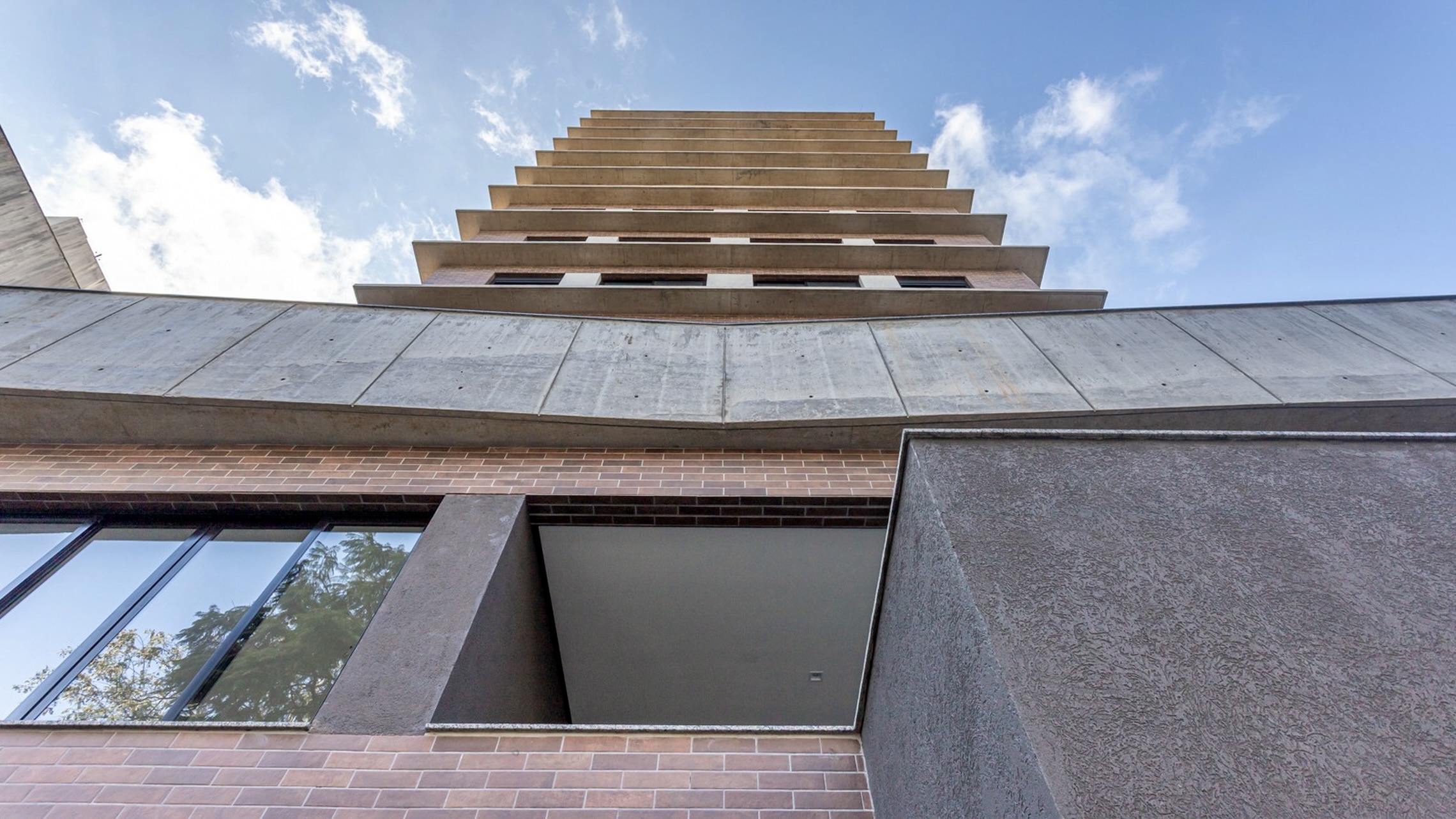 R$ 470.000 - YOUNG 577 - NOVO - 45M2 - 1 DORM - VISTA - 1 VAGA Rua Carazinho Porto Alegre - 