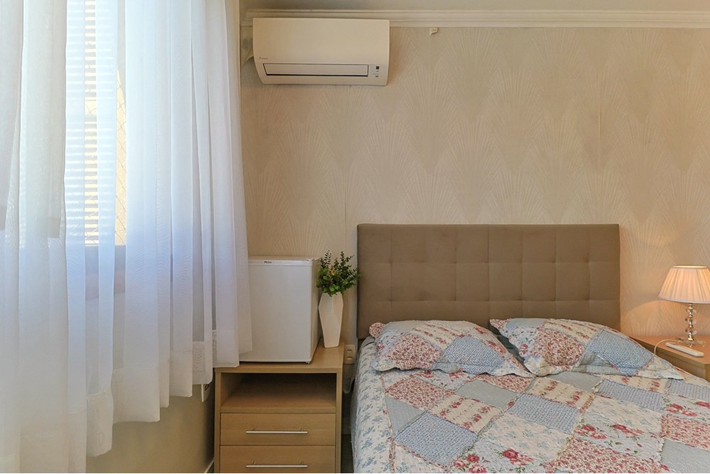 R$ 1.145.000 - COBERTURA DUPLEX - 150M2 - 3 DORM - 2 SU&Iacute;TES - VISTA - 2 VAGAS Rua Perpétua Teles Porto Alegre - 