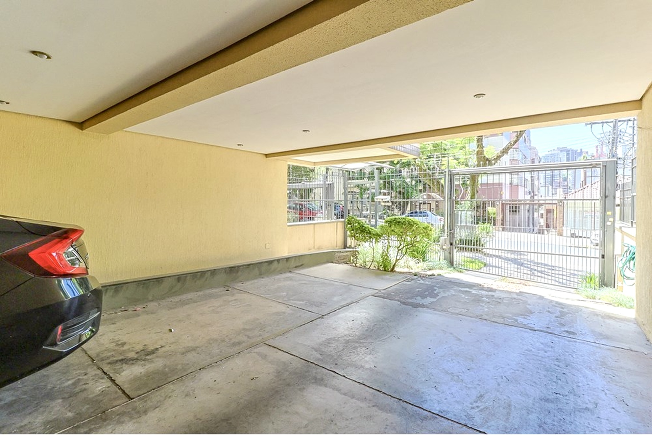 R$ 1.145.000 - COBERTURA DUPLEX - 150M2 - 3 DORM - 2 SU&Iacute;TES - VISTA - 2 VAGAS Rua Perpétua Teles Porto Alegre - 