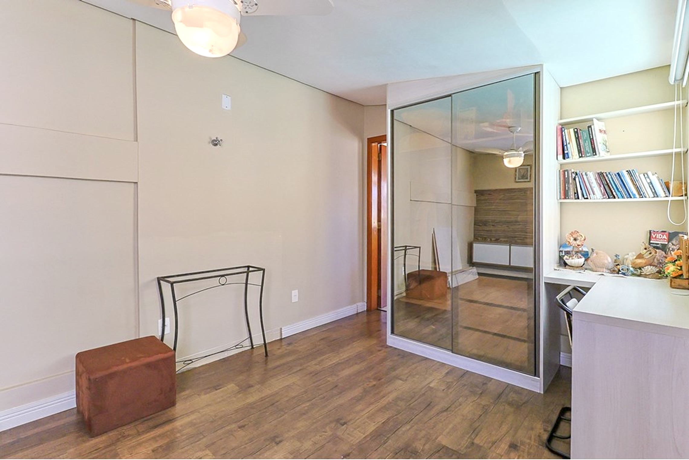 R$ 1.145.000 - COBERTURA DUPLEX - 150M2 - 3 DORM - 2 SU&Iacute;TES - VISTA - 2 VAGAS Rua Perpétua Teles Porto Alegre - 