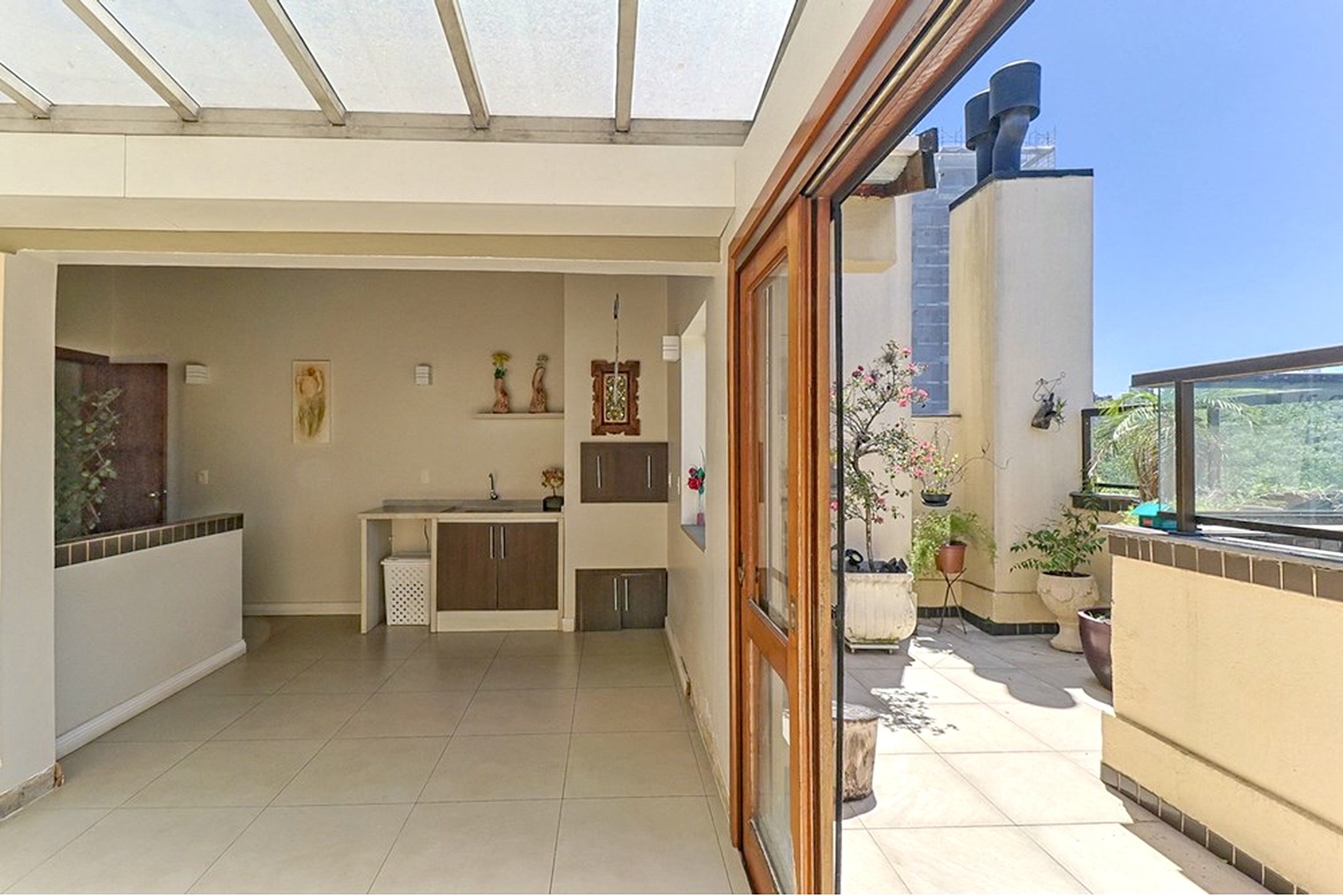 R$ 1.145.000 - COBERTURA DUPLEX - 150M2 - 3 DORM - 2 SU&Iacute;TES - VISTA - 2 VAGAS Rua Perpétua Teles Porto Alegre - 