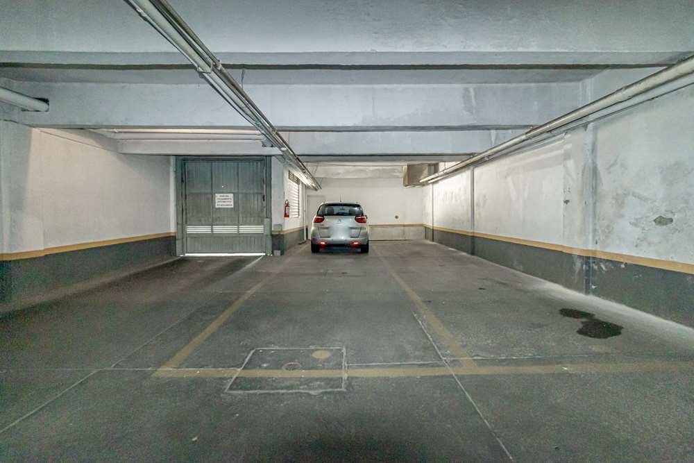 R$ 580.000 - IM&Oacute;VEL COMERCIAL - LOJA - 201M2 - 2 VAGAS - LOCALIZA&Ccedil;&Atilde;O PRIVILEGIADA Rua Félix da Cunha Porto Alegre - 