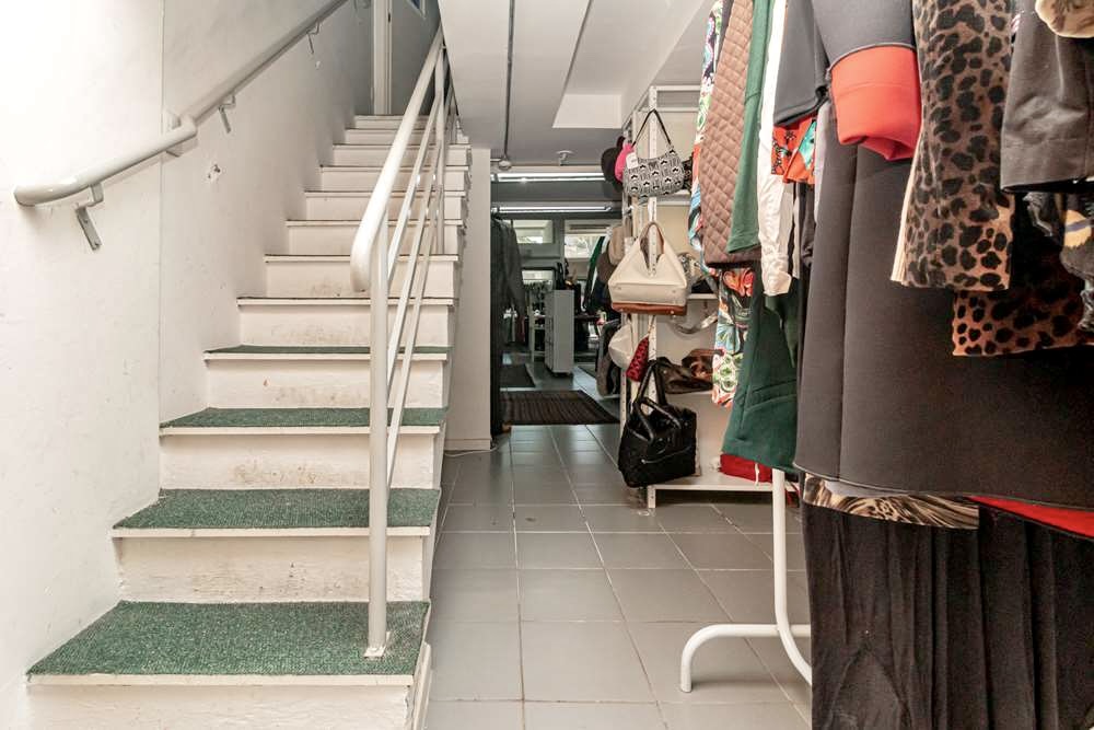 R$ 580.000 - IM&Oacute;VEL COMERCIAL - LOJA - 201M2 - 2 VAGAS - LOCALIZA&Ccedil;&Atilde;O PRIVILEGIADA Rua Félix da Cunha Porto Alegre - 