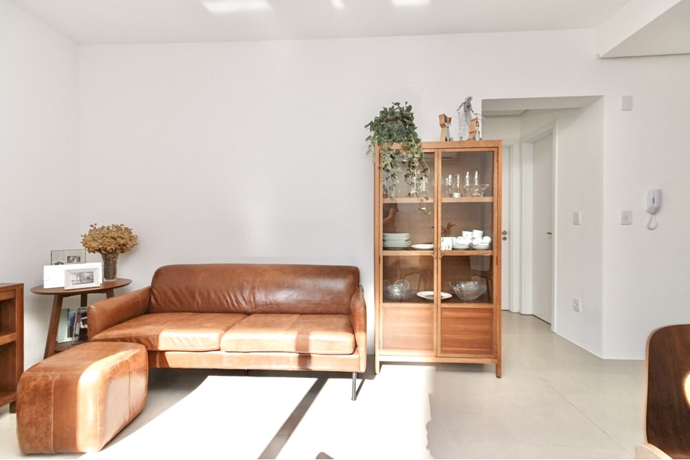 R$ 730.000 - LINDO APARTAMENTO - MOBILIADO - 58M2 - 2 DORM - SU&Iacute;TE - 2 VAGAS Rua Honório Silveira Dias Porto Alegre - 