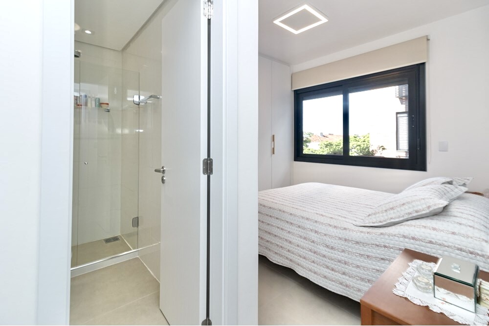 R$ 730.000 - LINDO APARTAMENTO - MOBILIADO - 58M2 - 2 DORM - SU&Iacute;TE - 2 VAGAS Rua Honório Silveira Dias Porto Alegre - 