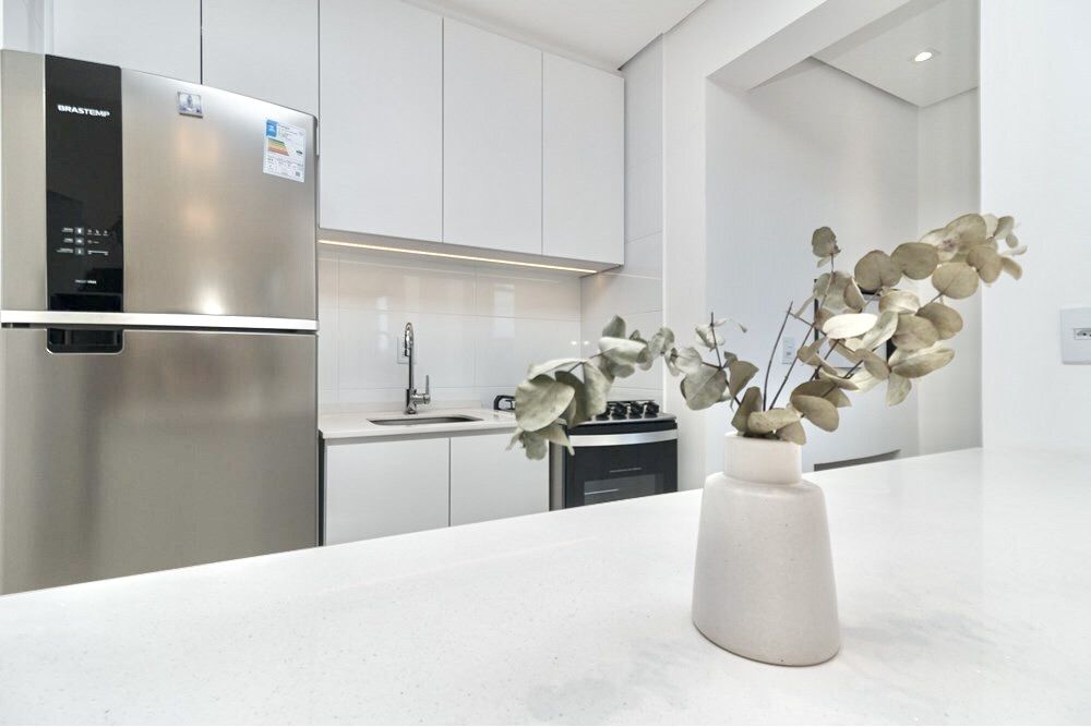 R$ 730.000 - LINDO APARTAMENTO - MOBILIADO - 58M2 - 2 DORM - SU&Iacute;TE - 2 VAGAS Rua Honório Silveira Dias Porto Alegre - 