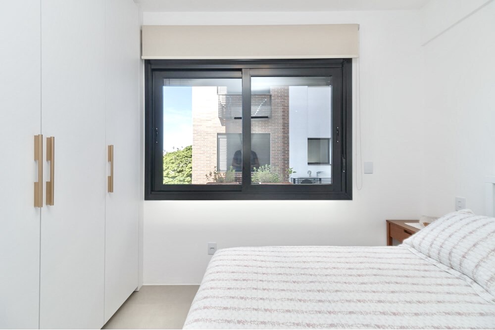 R$ 730.000 - LINDO APARTAMENTO - MOBILIADO - 58M2 - 2 DORM - SU&Iacute;TE - 2 VAGAS Rua Honório Silveira Dias Porto Alegre - 