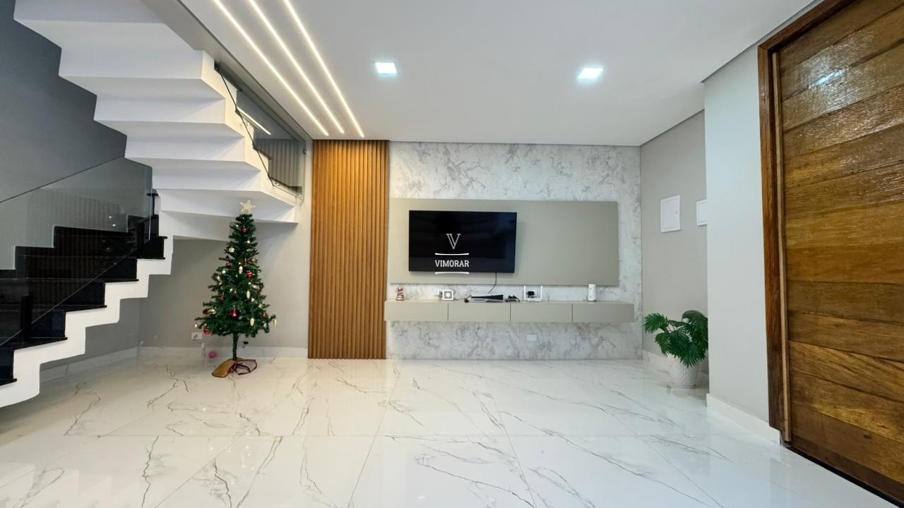 Sobrado 3 dormit&oacute;rios sendo 1 su&iacute;te + &aacute;rea gourmet com piscina  Guarulhos - 