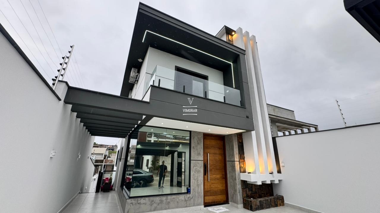 Sobrado 3 dormit&oacute;rios sendo 1 su&iacute;te + &aacute;rea gourmet com piscina  Guarulhos - 