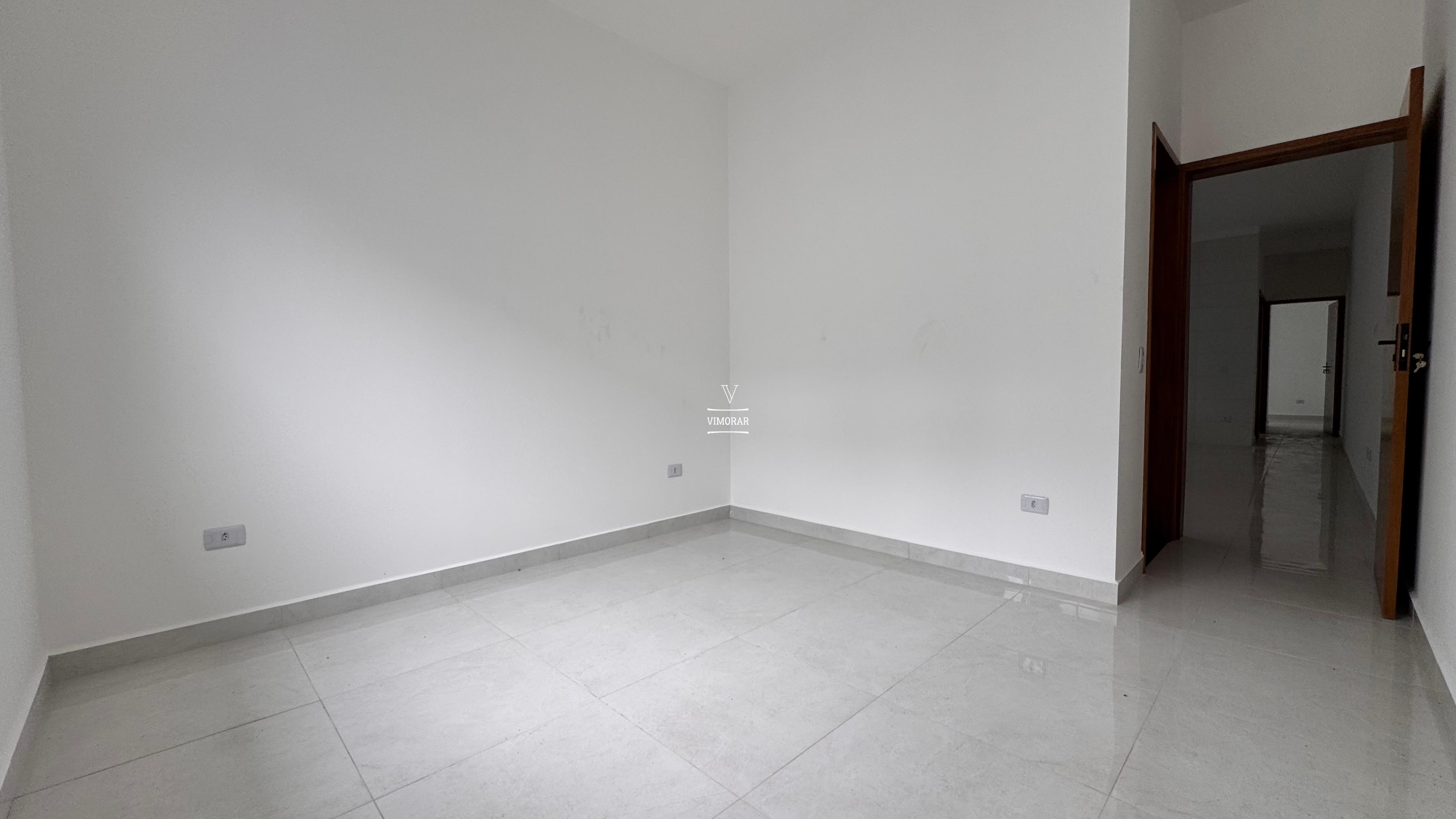 Casa 3 dormit&oacute;rios sendo 1 su&iacute;te + 2 vagas de garagem  Itaquaquecetuba - 