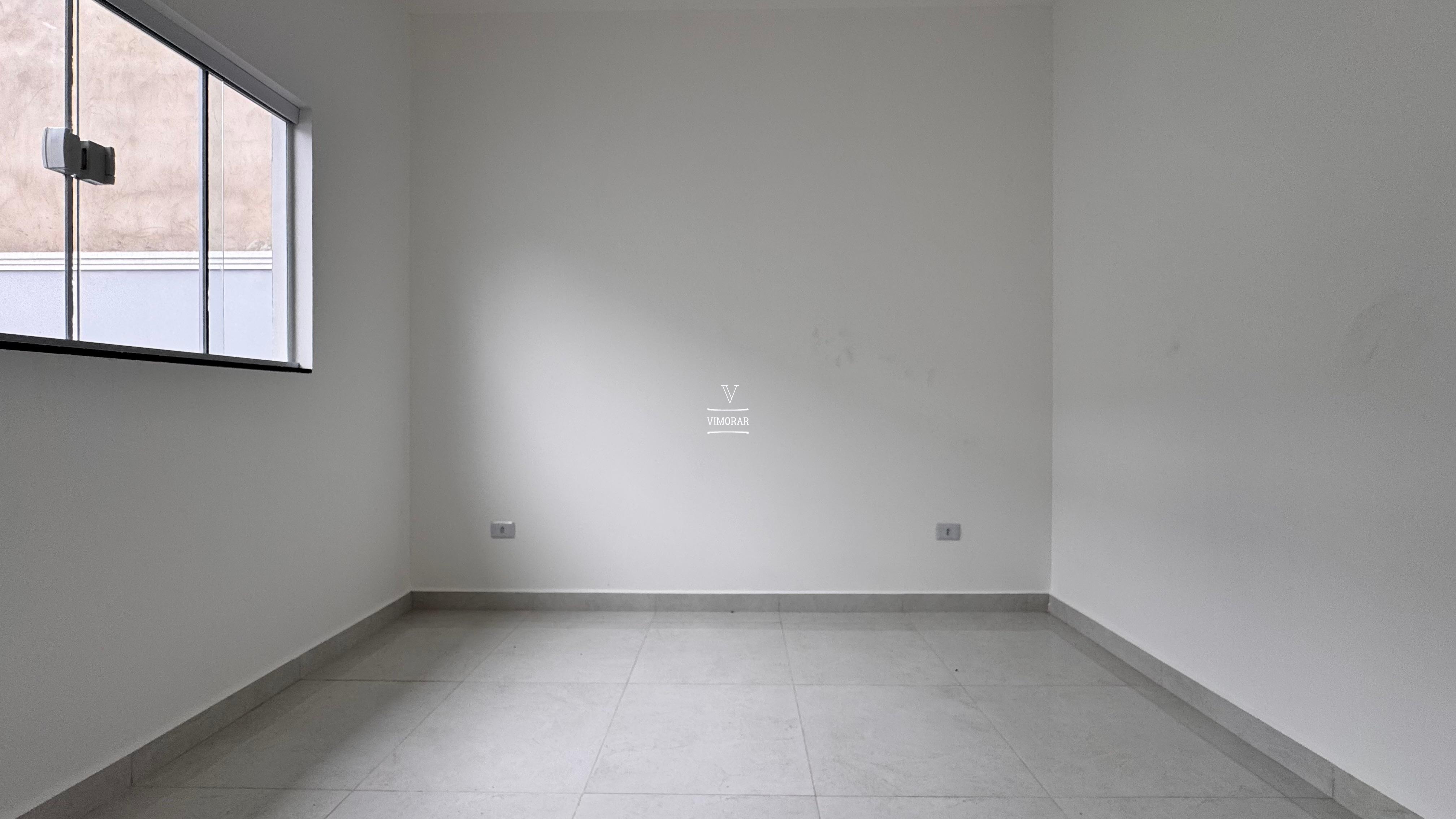 Casa 3 dormit&oacute;rios sendo 1 su&iacute;te + 2 vagas de garagem  Itaquaquecetuba - 