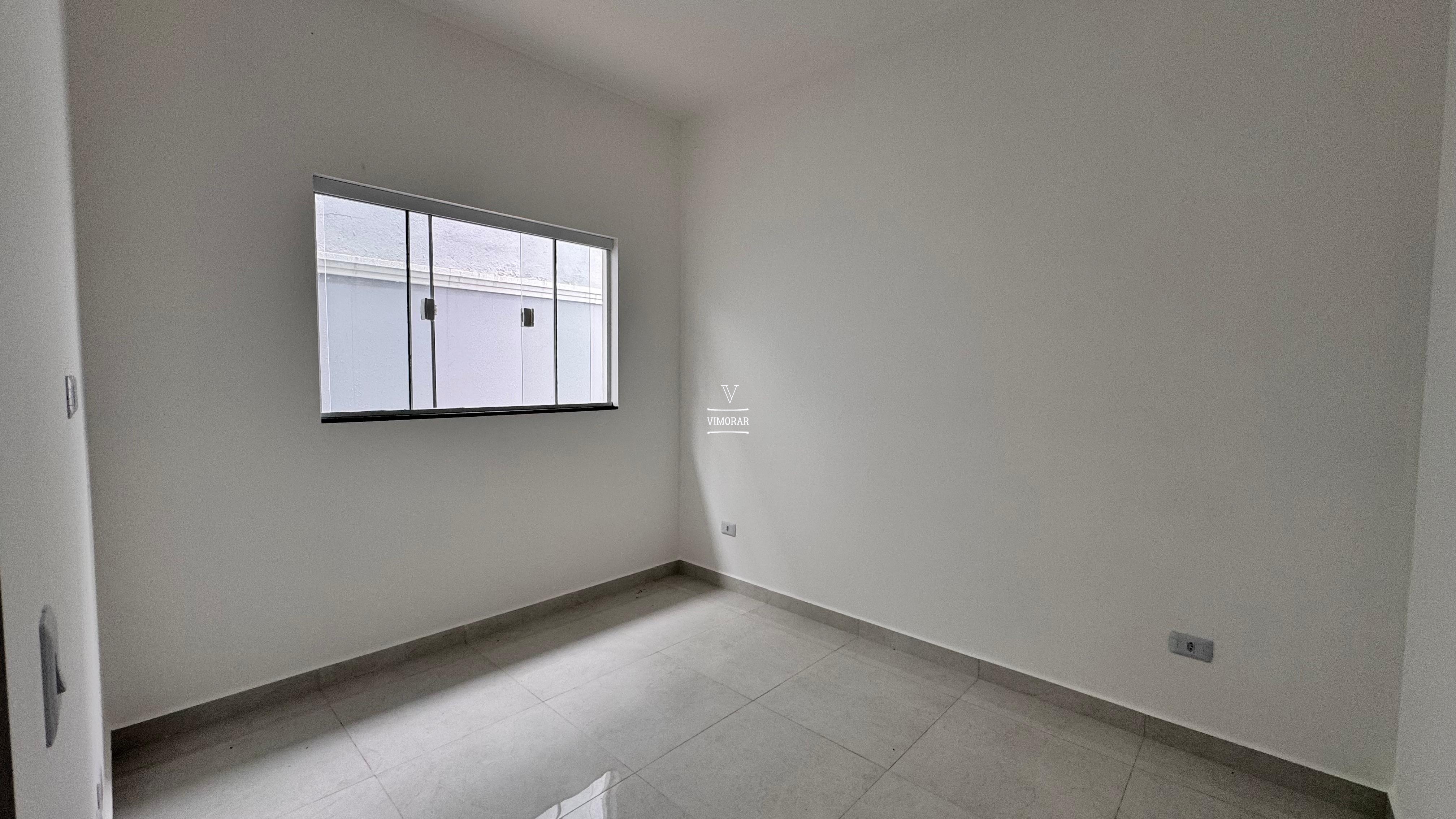 Casa 3 dormit&oacute;rios sendo 1 su&iacute;te + 2 vagas de garagem  Itaquaquecetuba - 