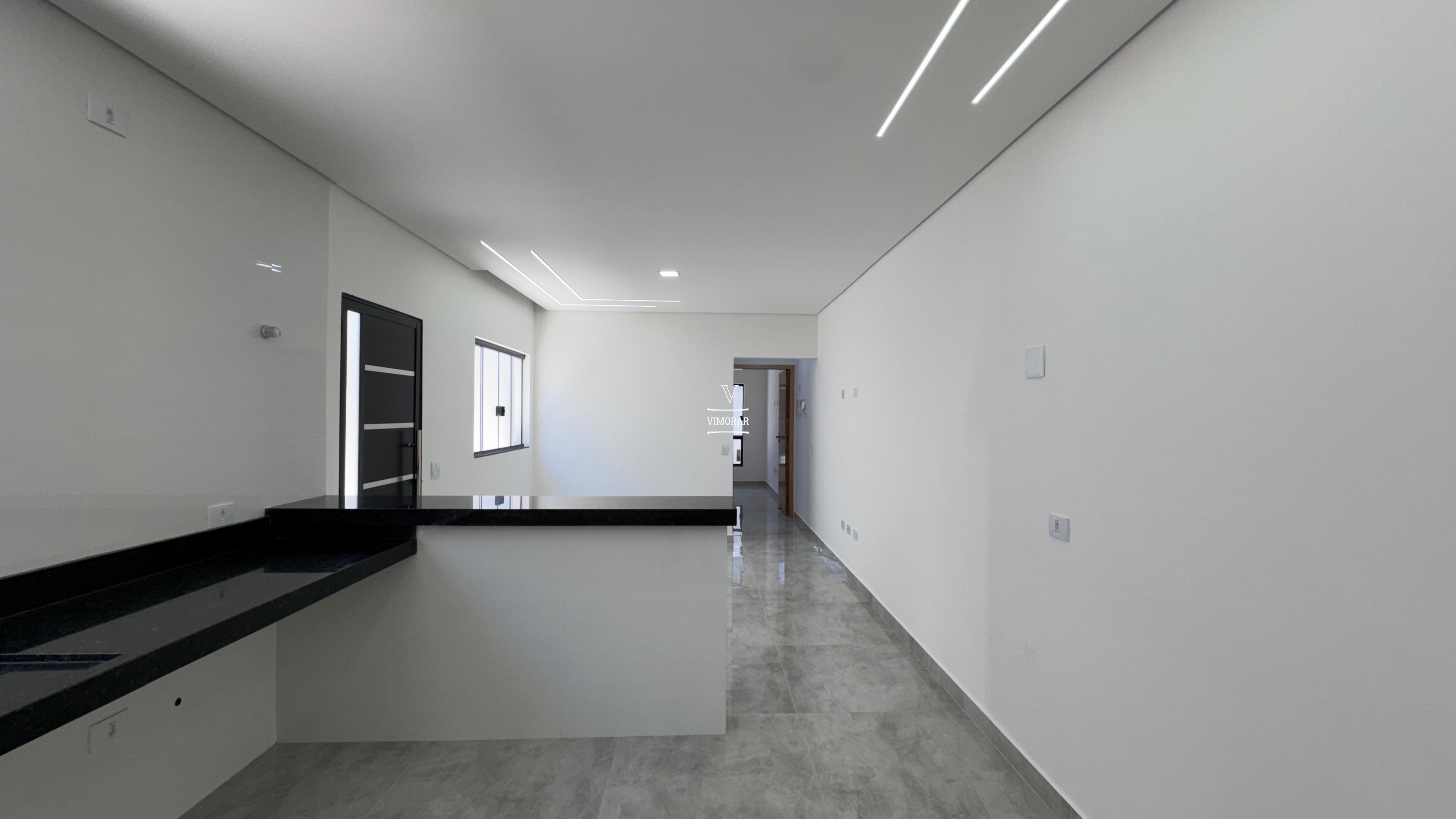 Casa 2 dormit&oacute;rios sendo 1 su&iacute;te + 2 vagas de garagem  Guarulhos - 