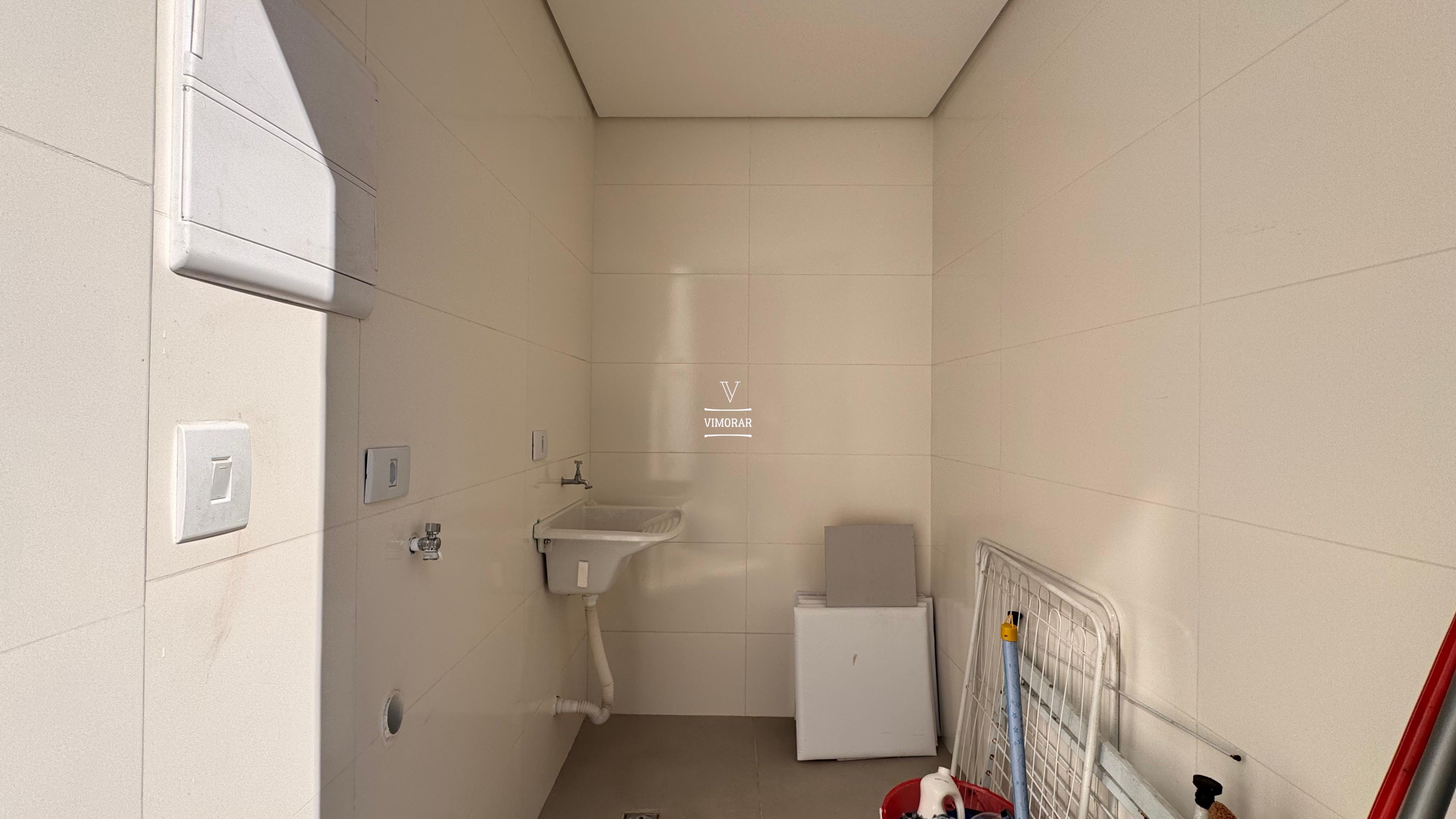 Sobrado 3 dormit&oacute;rios sendo 1 su&iacute;te + 3 vagas de garagem  Guarulhos - 