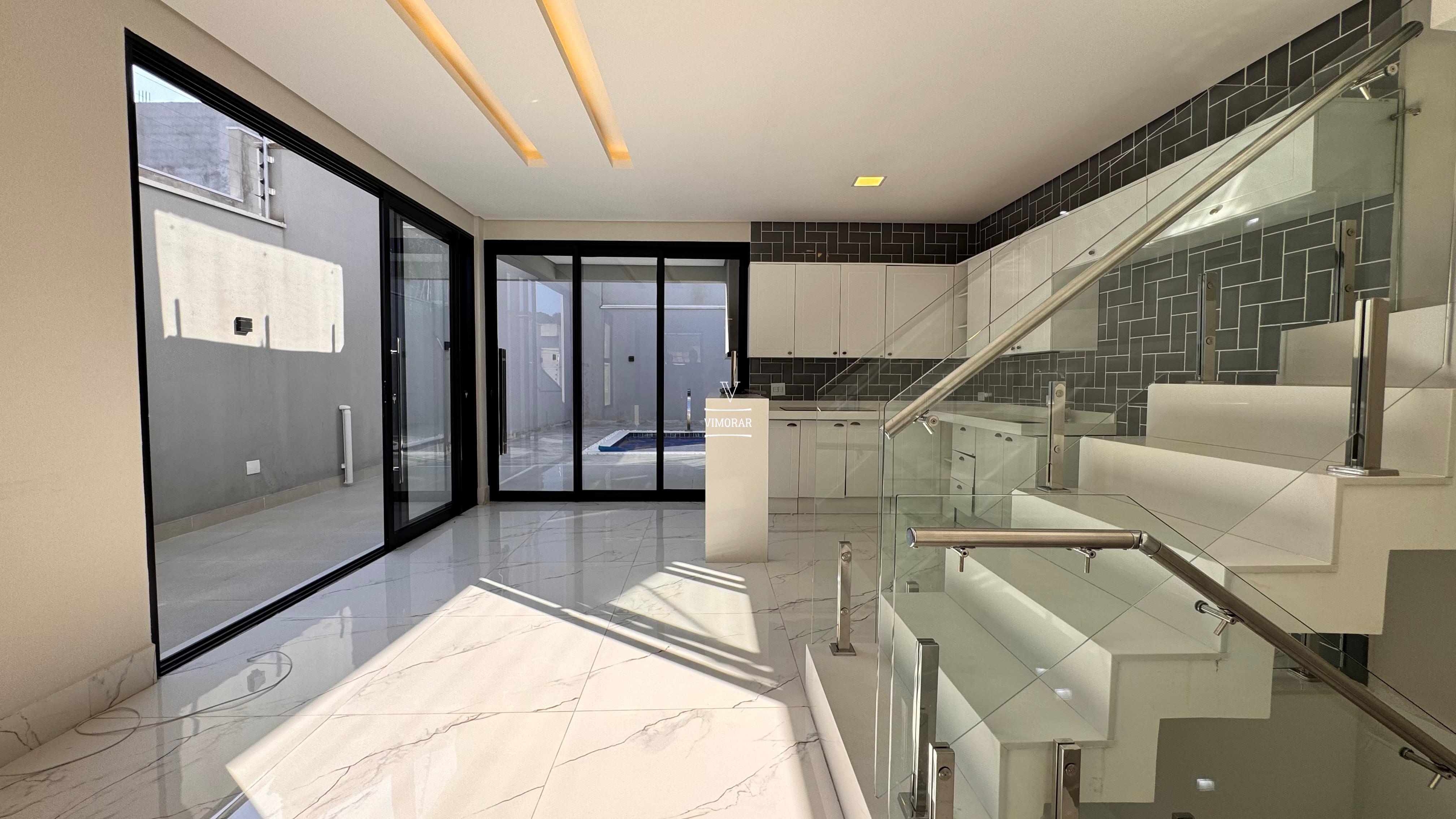 Sobrado 3 dormit&oacute;rios sendo 1 su&iacute;te + 3 vagas de garagem  Guarulhos - 