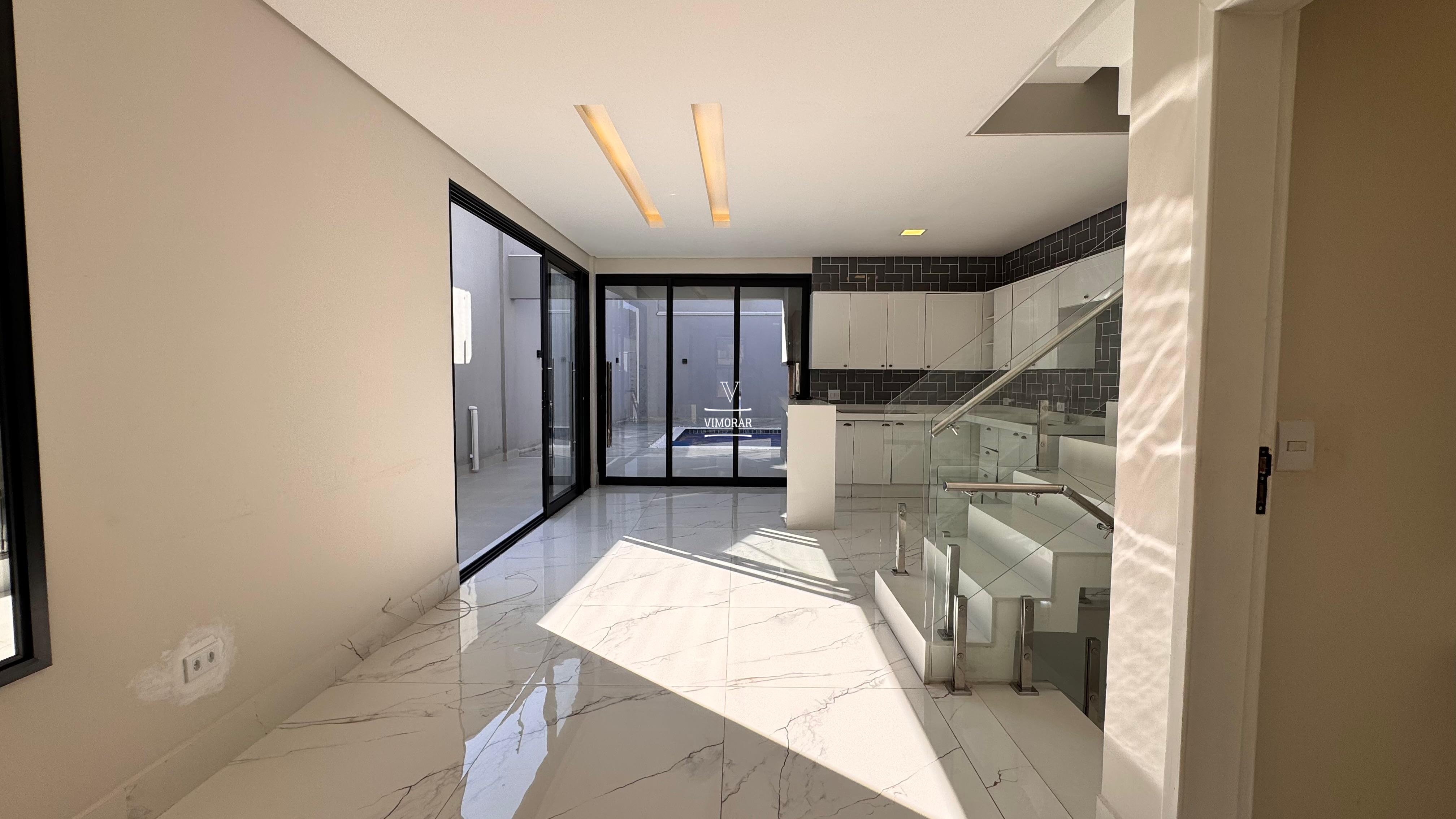 Sobrado 3 dormit&oacute;rios sendo 1 su&iacute;te + 3 vagas de garagem  Guarulhos - 