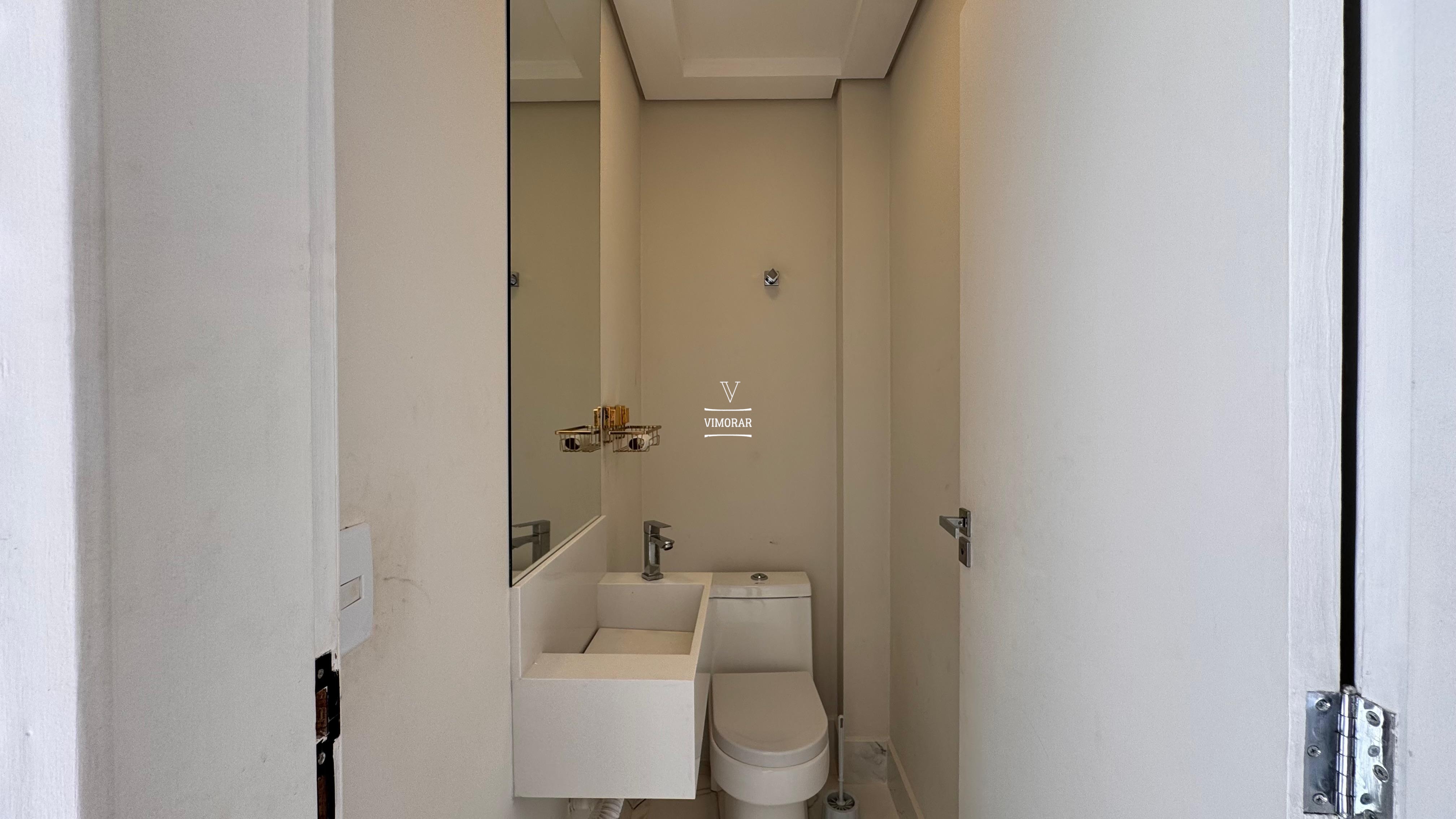 Sobrado 3 dormit&oacute;rios sendo 1 su&iacute;te + 3 vagas de garagem  Guarulhos - 