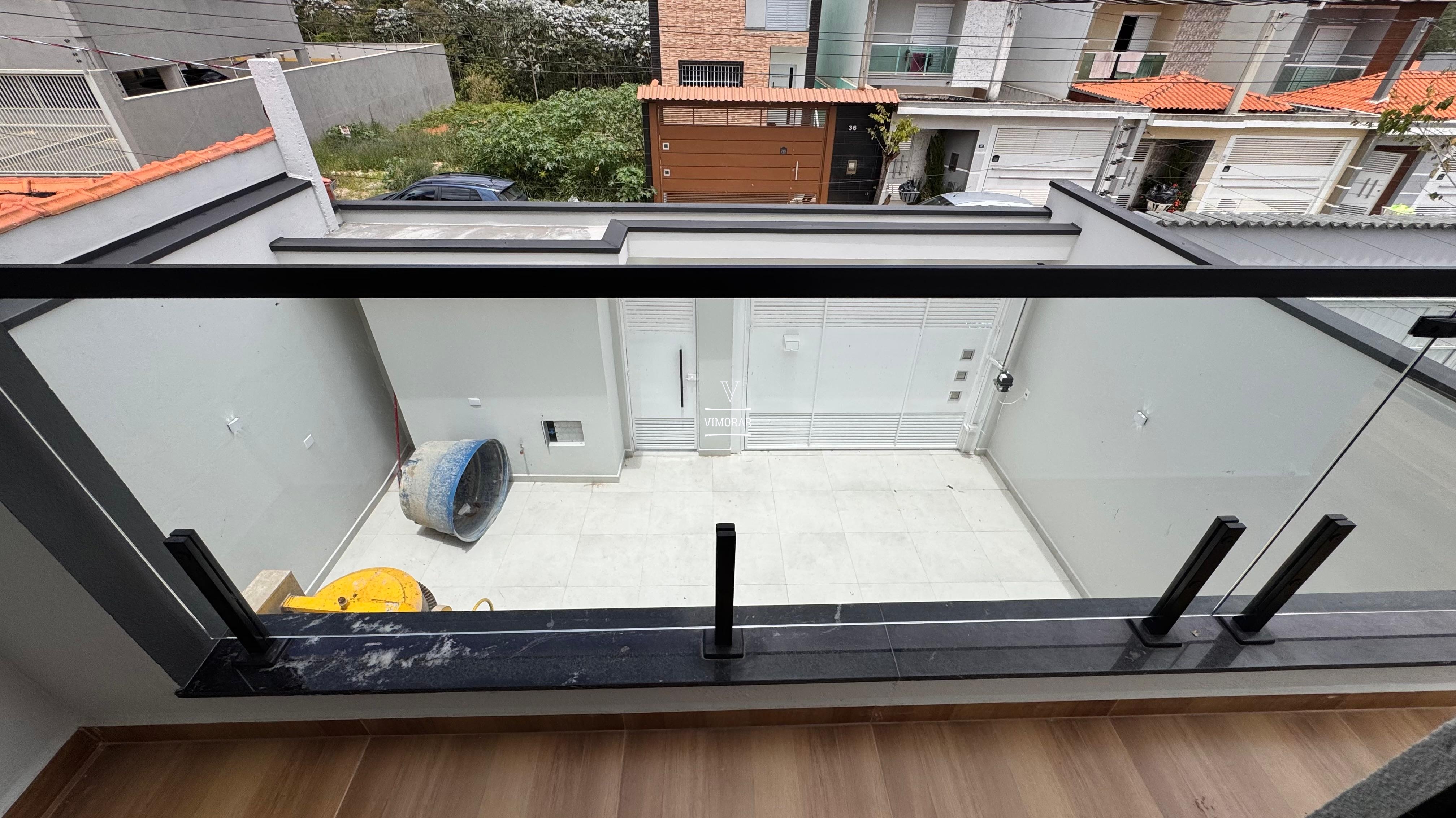 Sobrado 3 dormit&oacute;rios sendo 1 su&iacute;te + 3 vagas de garagem  Guarulhos - 