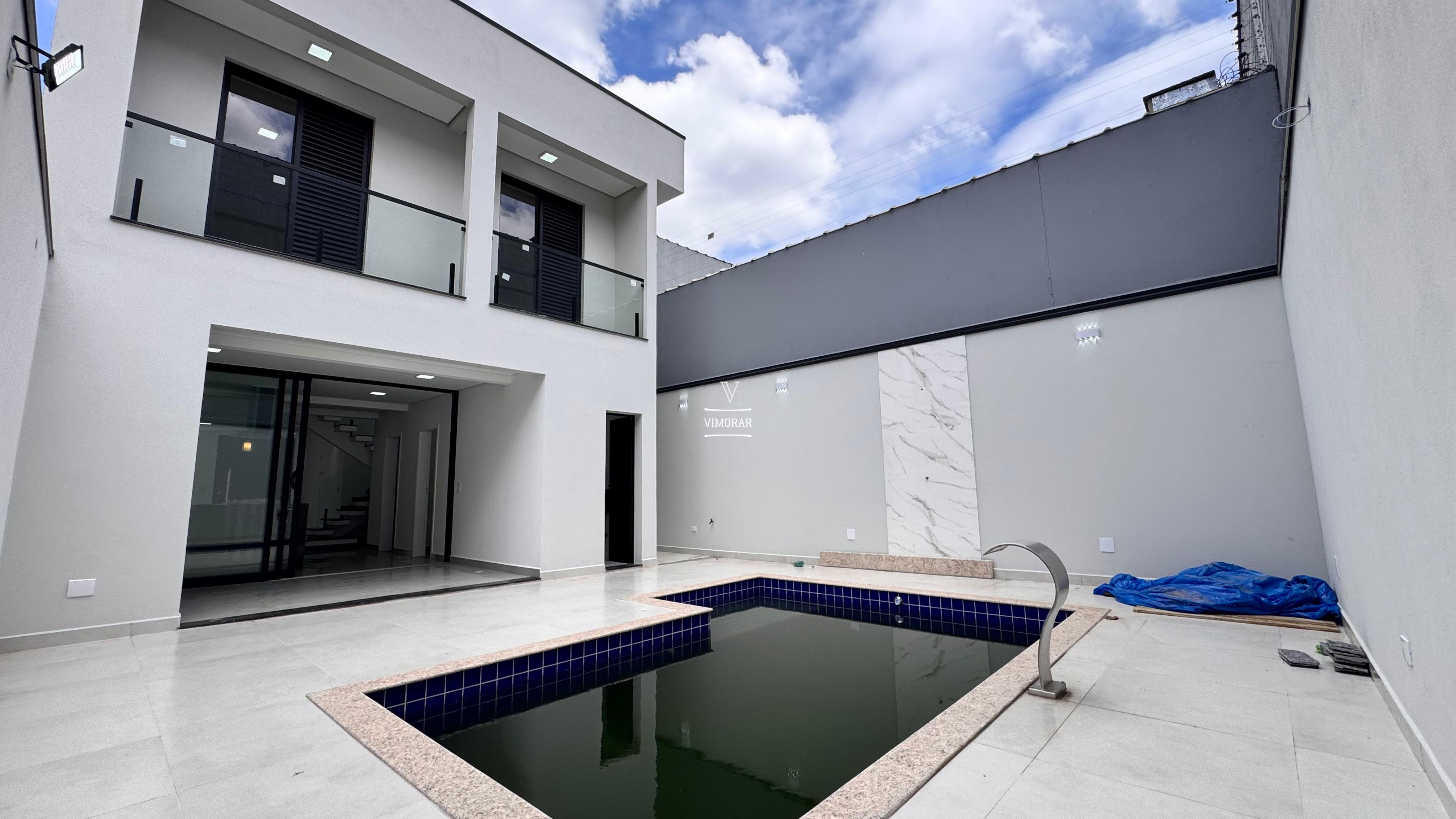 Sobrado 3 dormit&oacute;rios sendo 1 su&iacute;te + 3 vagas de garagem  Guarulhos - 