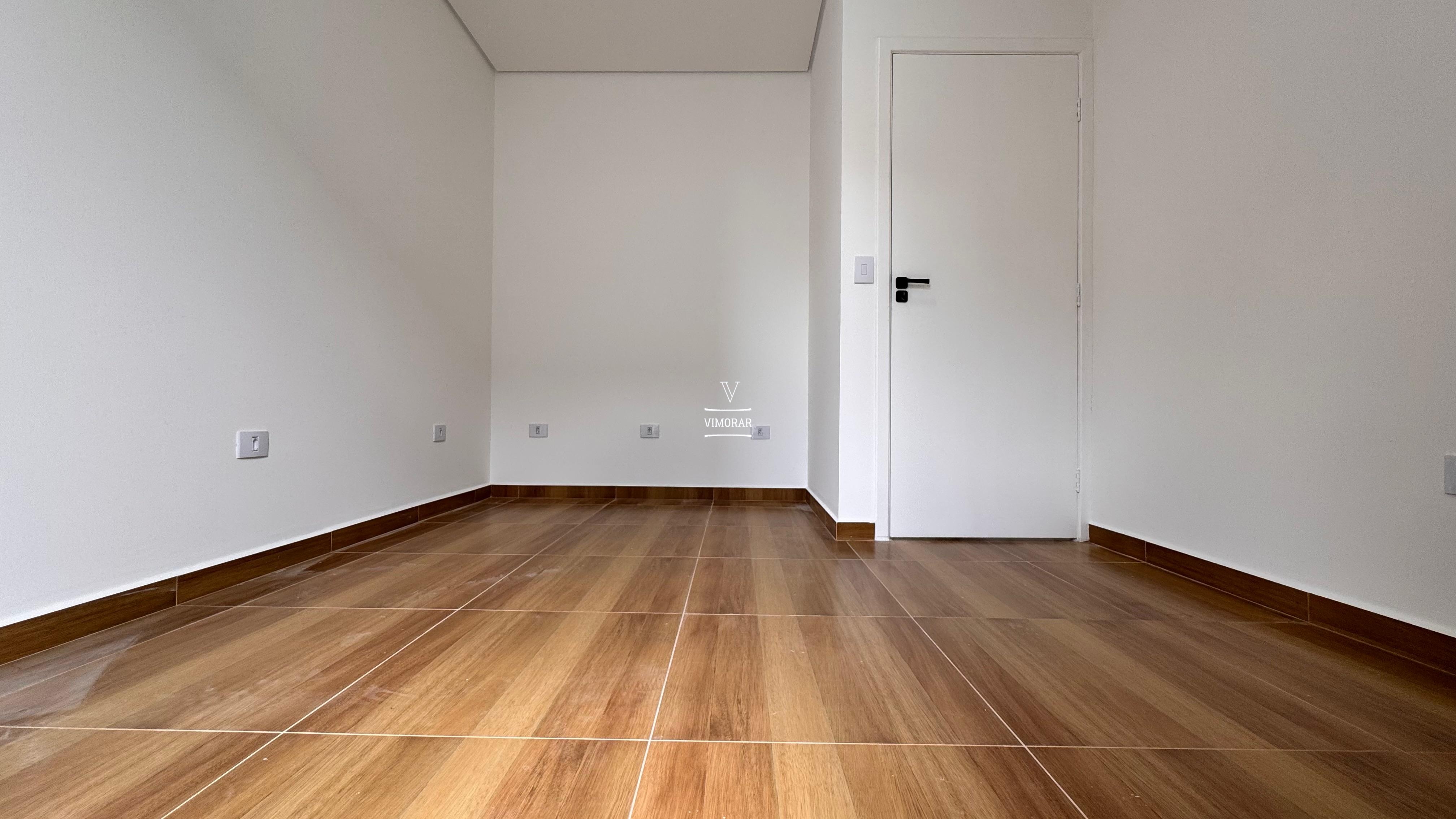 Sobrado 3 dormit&oacute;rios sendo 1 su&iacute;te + 3 vagas de garagem  Guarulhos - 