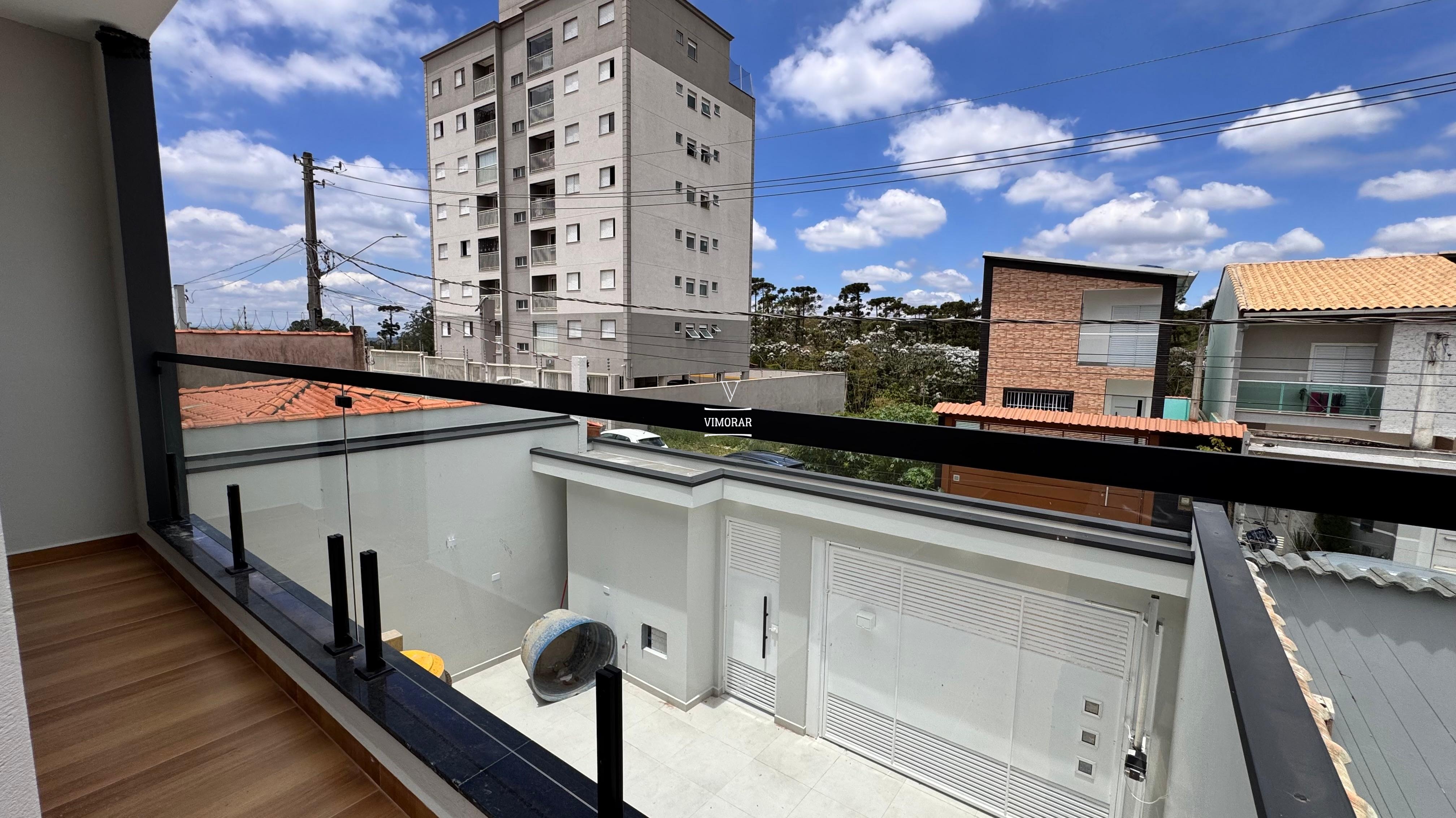 Sobrado 3 dormit&oacute;rios sendo 1 su&iacute;te + 3 vagas de garagem  Guarulhos - 