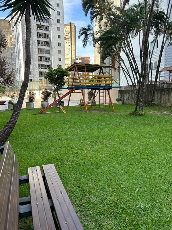 APARTAMENTO 3 QUARTOS SU&Iacute;TE VARANDA DEPEND&Ecirc;NCIA ANDAR ALTO 2 GARAGENS &Agrave; VENDA NA GRA&Ccedil;A! Avenida Euclydes da Cunha Salvador - 