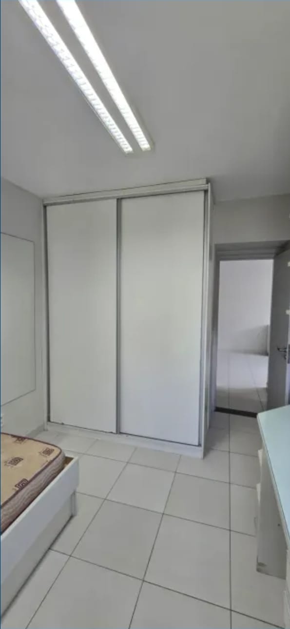 3 quartos (1 su&iacute;te). 85m&sup2;. 1 vaga de garagem. Nascente. Reformado Avenida Engenheiro Domingos Ferreira Recife - 