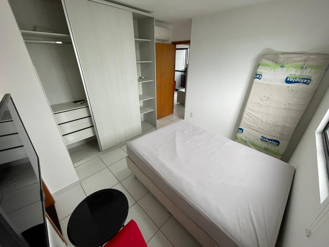 2 quartos (1 su&iacute;te). 57m&sup2;. 1 vaga de garagem. Andar alto. Porteira Fechada Rua Antônio Vicente Recife - 