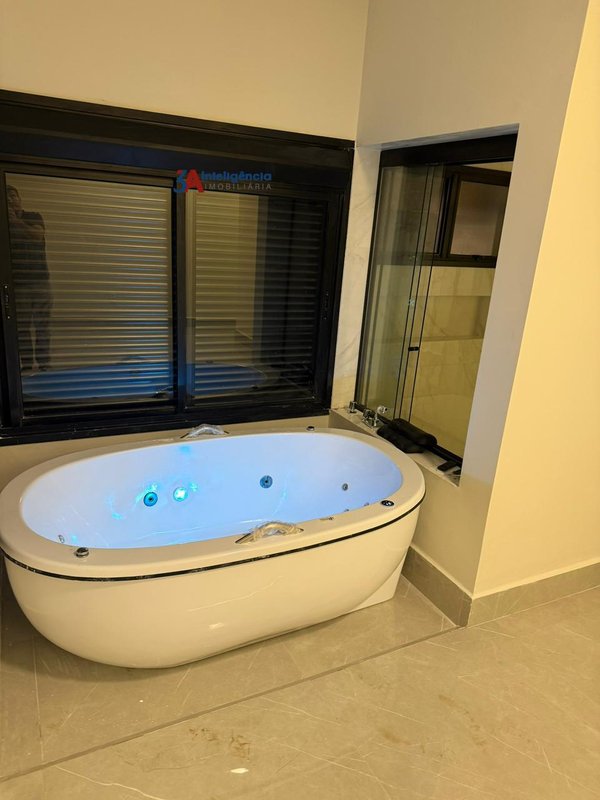 CASA COND. ALPHAVILLE CASTELLO - SOROCABA Avenida Independencia Sorocaba - 