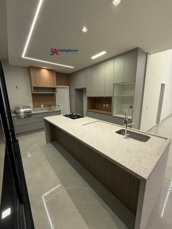 CASA COND. ALPHAVILLE CASTELLO - SOROCABA Avenida Independencia Sorocaba - 