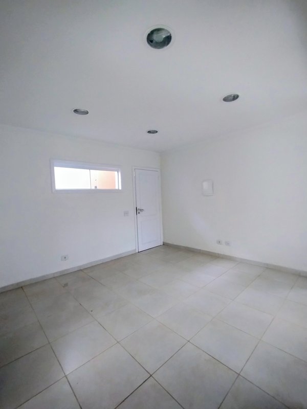 &Oacute;tima ch&aacute;cara &agrave; venda no Recanto dos P&aacute;ssaros  Jacareí - 