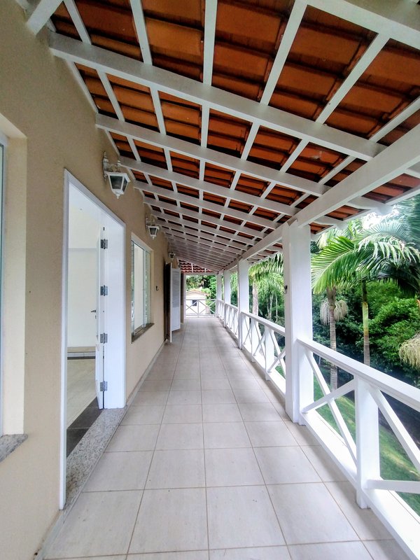 &Oacute;tima ch&aacute;cara &agrave; venda no Recanto dos P&aacute;ssaros  Jacareí - 