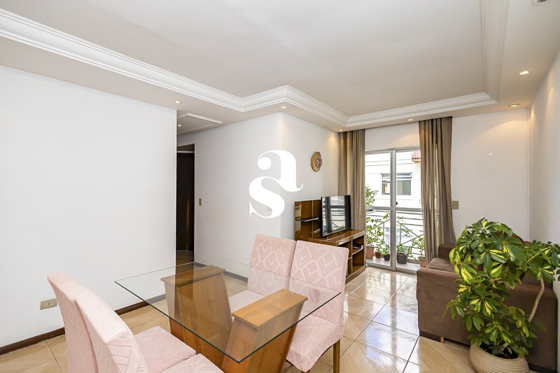 Apartamento &agrave; venda no Guabirotuba com 3 quartos (1 su&iacute;te), sacada, churrasqueira, 1 vaga Rua Capitão João Ribas de Oliveira Curitiba - 