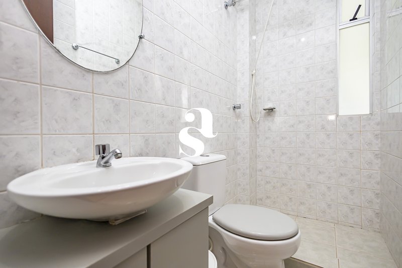 Apartamento &agrave; venda no Guabirotuba com 3 quartos (1 su&iacute;te), sacada, churrasqueira, 1 vaga Rua Capitão João Ribas de Oliveira Curitiba - 