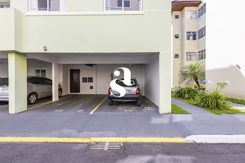 Apartamento &agrave; venda no Guabirotuba com 3 quartos (1 su&iacute;te), sacada, churrasqueira, 1 vaga Rua Capitão João Ribas de Oliveira Curitiba - 