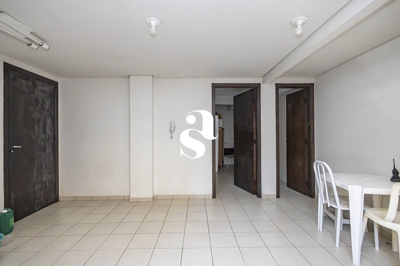 Apartamento &agrave; venda no Guabirotuba com 3 quartos (1 su&iacute;te), sacada, churrasqueira, 1 vaga Rua Capitão João Ribas de Oliveira Curitiba - 