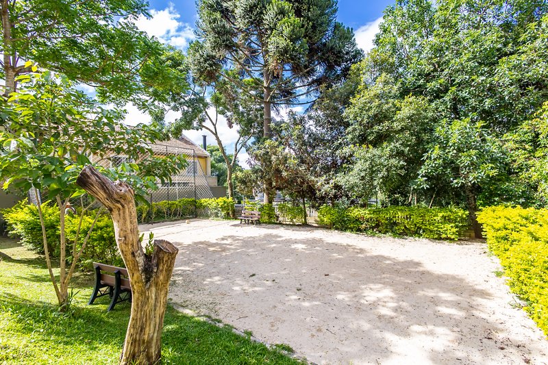 Apartamento &agrave; venda no Guabirotuba com 3 quartos (1 su&iacute;te), sacada, churrasqueira, 1 vaga Rua Capitão João Ribas de Oliveira Curitiba - 