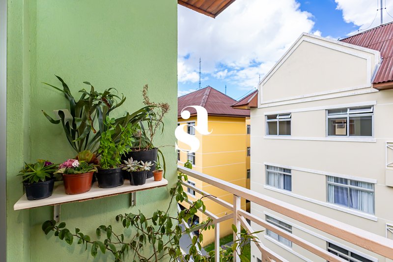 Apartamento &agrave; venda no Guabirotuba com 3 quartos (1 su&iacute;te), sacada, churrasqueira, 1 vaga Rua Capitão João Ribas de Oliveira Curitiba - 