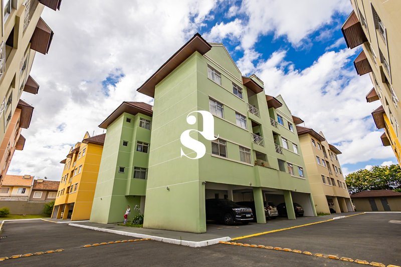 Apartamento &agrave; venda no Guabirotuba com 3 quartos (1 su&iacute;te), sacada, churrasqueira, 1 vaga Rua Capitão João Ribas de Oliveira Curitiba - 