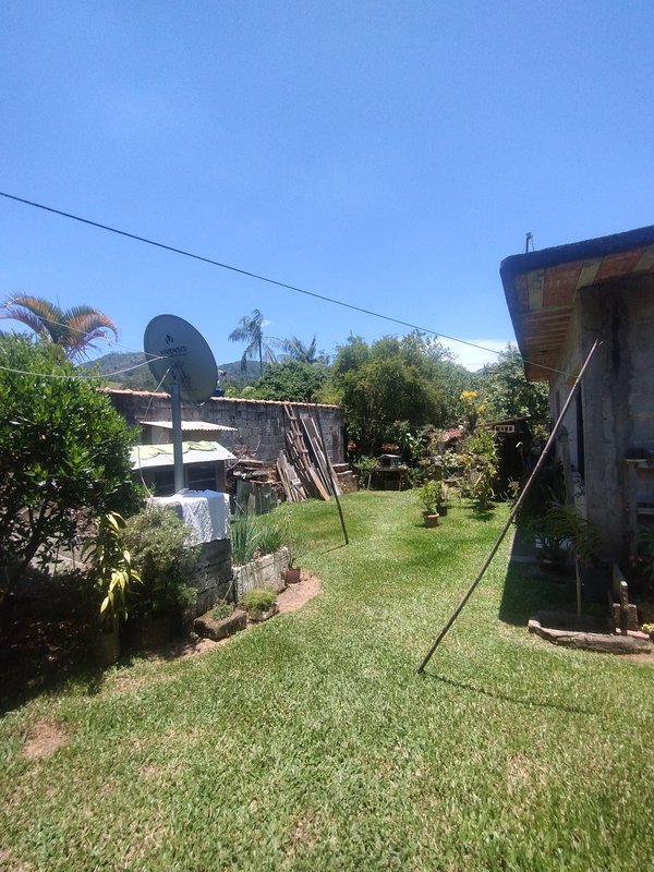 Casa &agrave; venda no centro da Boa Vista  Igaratá - 