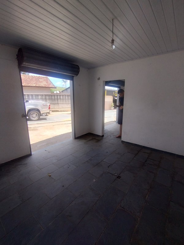 Casa &agrave; venda no centro da Boa Vista  Igaratá - 