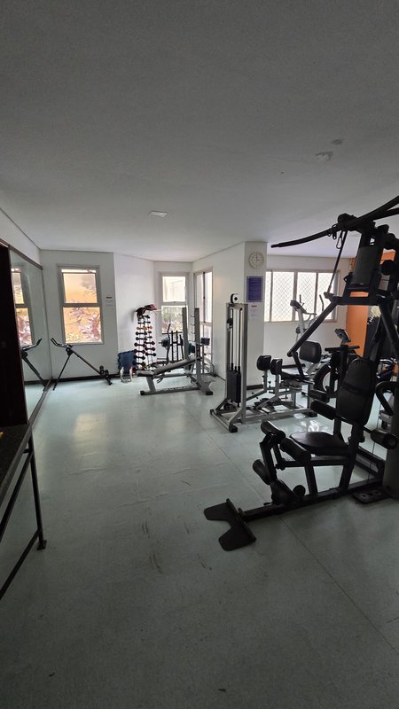 APARTAMENTO 3 QUARTOS SU&Iacute;TE GARAGEM PISCINA ACADEMIA QUADRA ELEVADOR &Agrave; VENDA NA PITUBA Rua Pará Salvador - 