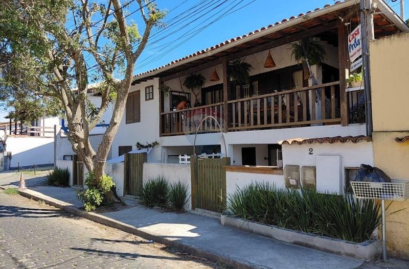 Oportunidade &Uacute;nica em Gerib&aacute; &ndash; Casa com 4 Unidades Independentes a 100m da Praia | Ideal Rua do Arvoredo Armação dos Búzios - 