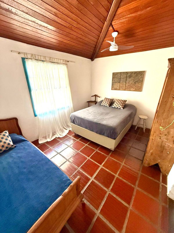 Oportunidade &Uacute;nica em Gerib&aacute; &ndash; Casa com 4 Unidades Independentes a 100m da Praia | Ideal Rua do Arvoredo Armação dos Búzios - 