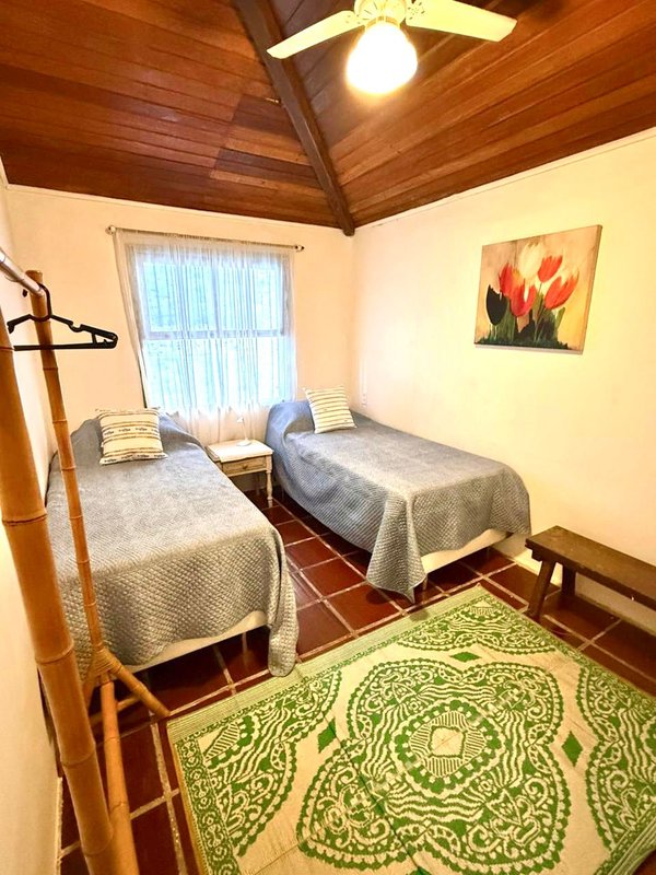 Oportunidade &Uacute;nica em Gerib&aacute; &ndash; Casa com 4 Unidades Independentes a 100m da Praia | Ideal Rua do Arvoredo Armação dos Búzios - 