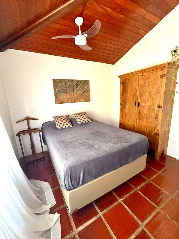 Oportunidade &Uacute;nica em Gerib&aacute; &ndash; Casa com 4 Unidades Independentes a 100m da Praia | Ideal Rua do Arvoredo Armação dos Búzios - 